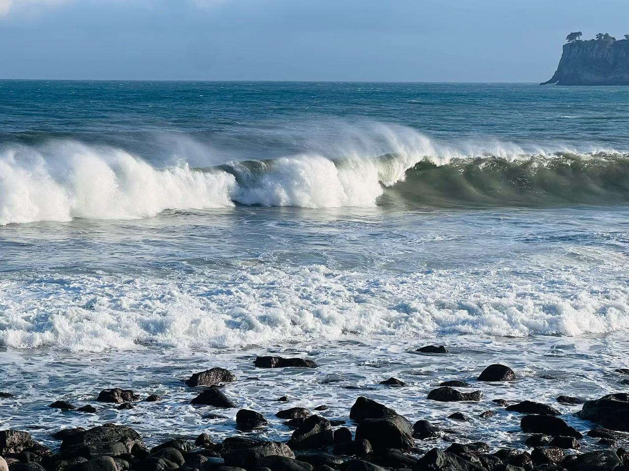 韩国旅游有什么好地方?济州岛不错，我去年去过几个地方，就觉得济州值得一游。