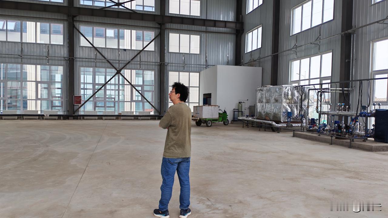 还是劝不住，在这个看起来不怎么理想的时期，朋友还是选择了创业，我没同意合伙，一旦