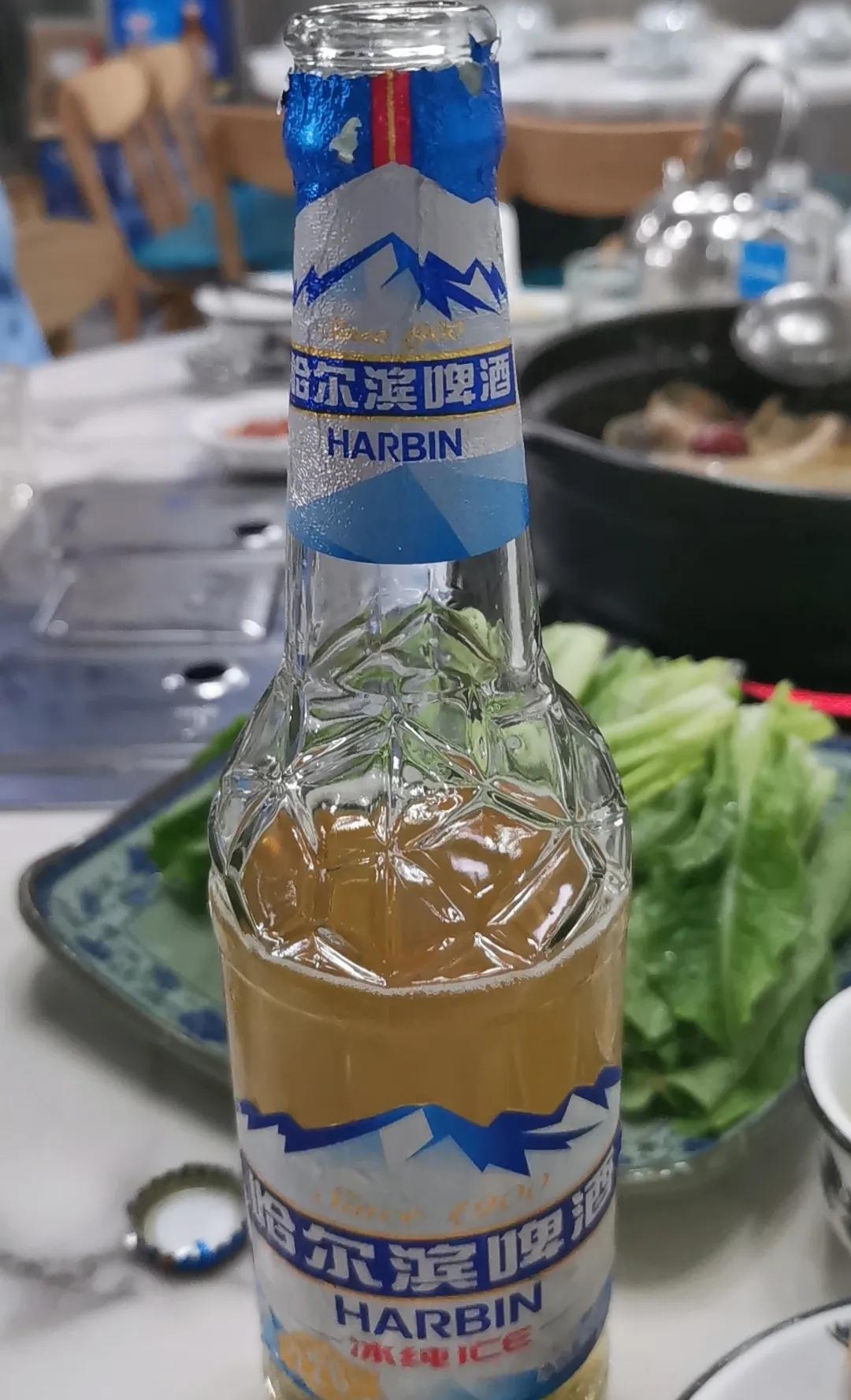 这可真是没法用常理解释了！吉林有四个朋友，从下午5点一直喝到半夜12点，120瓶