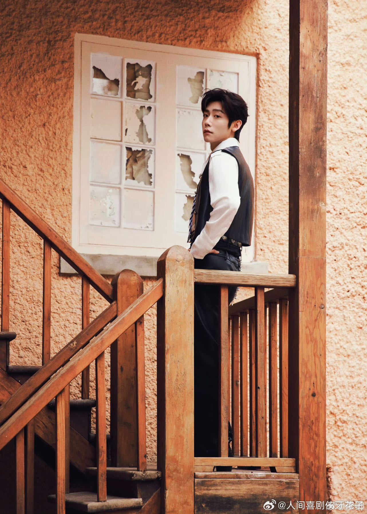 李卿3月最后一天耍酷一下李卿耍酷一下李卿是不是对“耍酷一下”有什么误解？这哪是“