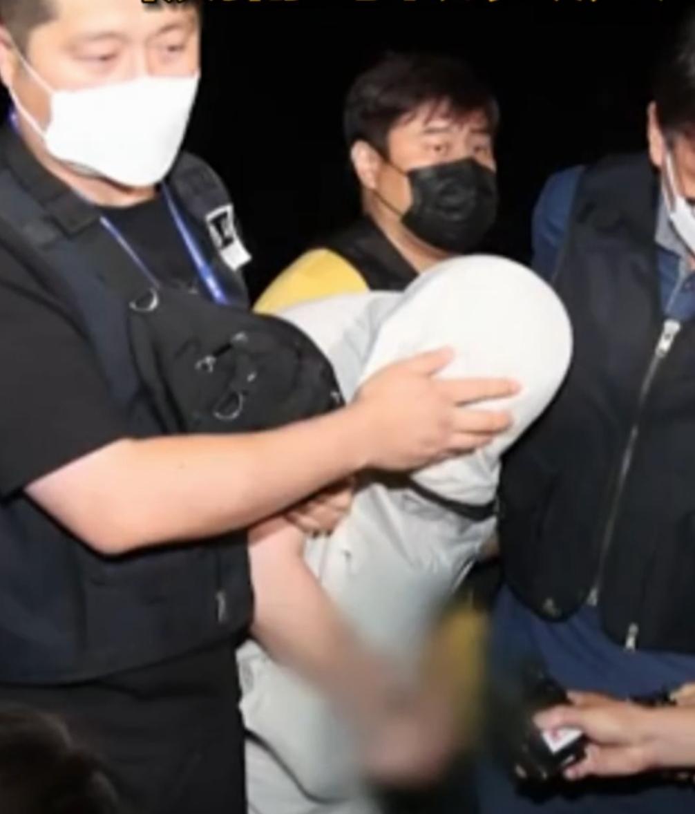 一起中国人残害自己同胞的海外恶性案件在韩国发生。
        在韩国庆尚北道