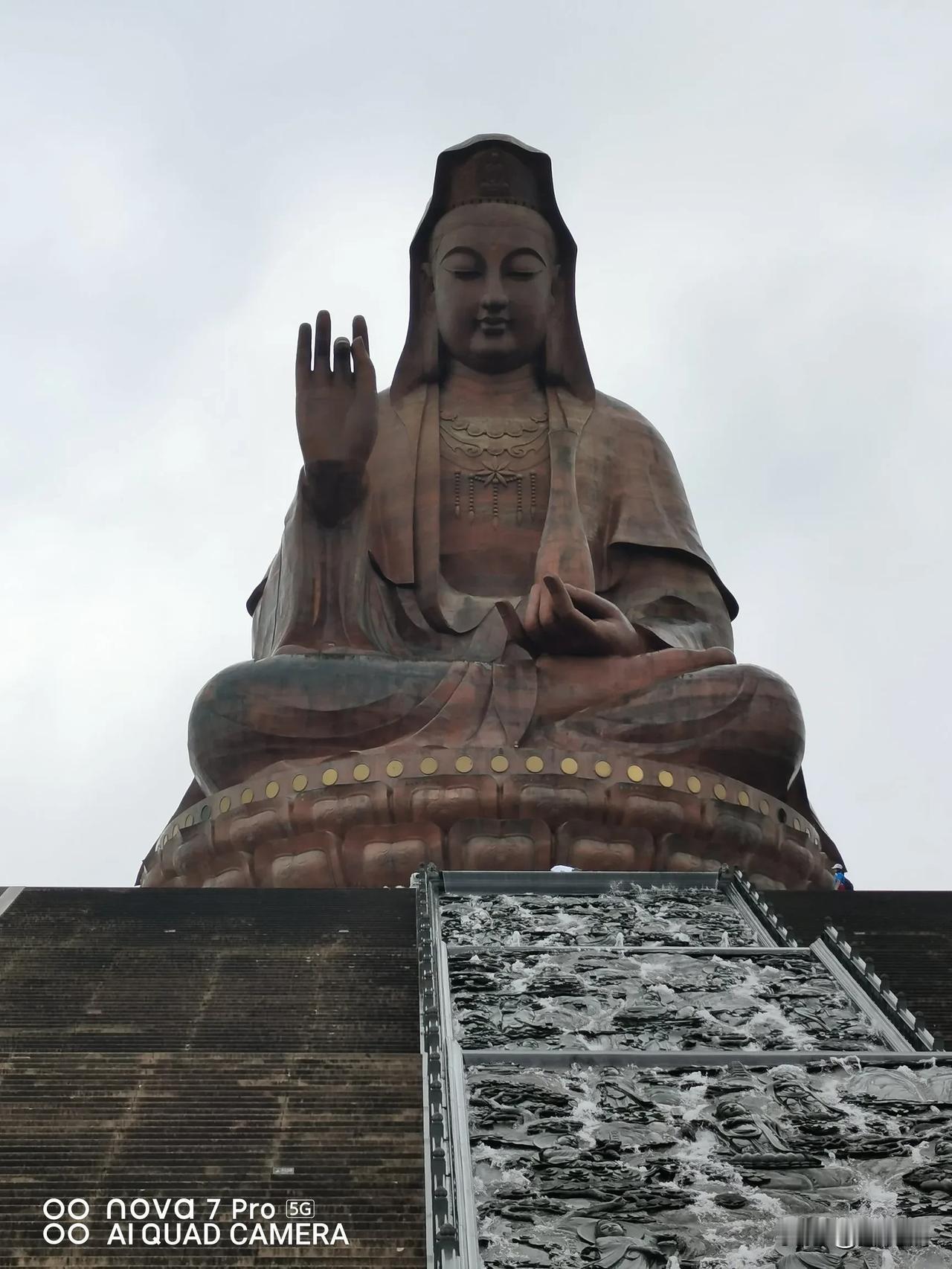 有些事，当时不明白！
过几年，再来看时，你会有不一样的看法和体会！
例如，梦里老