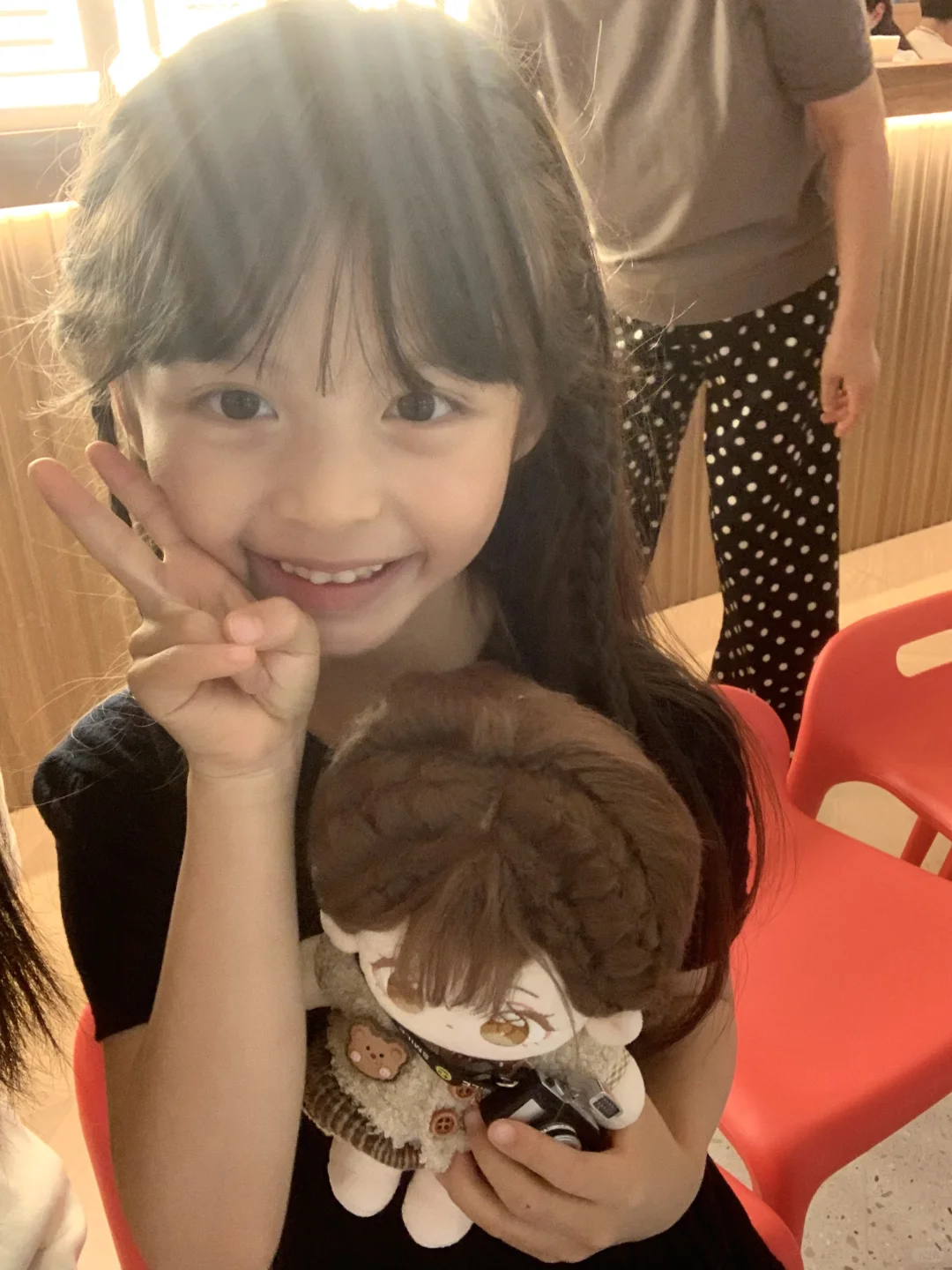 👧🏻