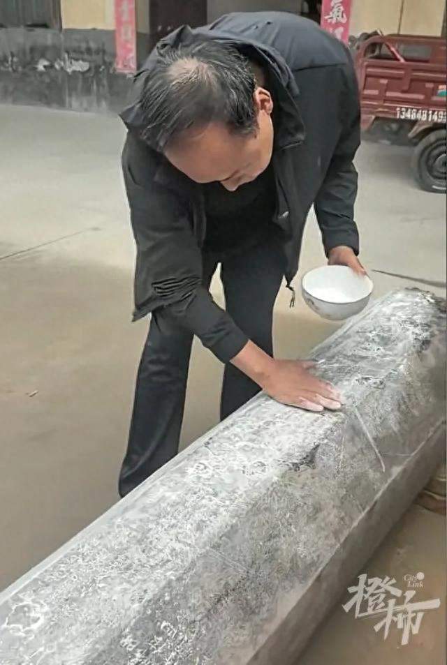 西安村民菜地挖出800年前大石柱，曾有人偷偷到此寻宝