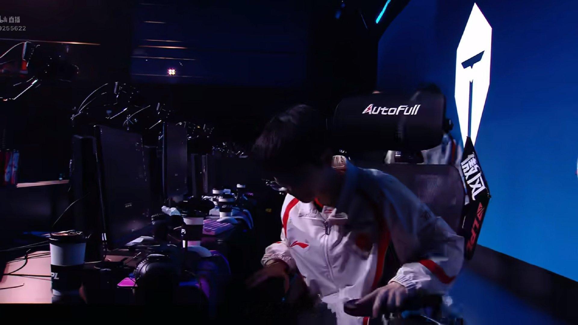 【2026LPL第三赛段 TES 1-1 LGD】双方1-1战平TES对战LGD