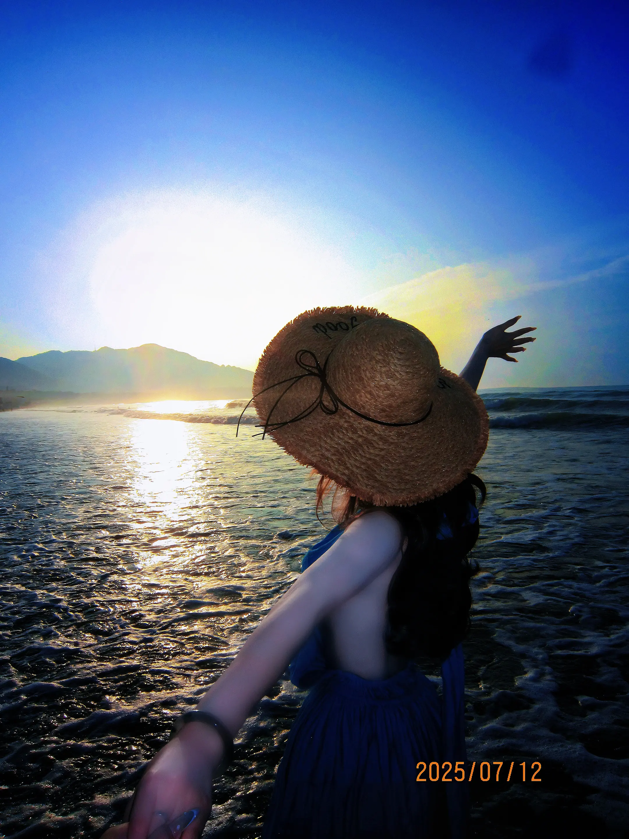 你失约的那片海 我替你看了 海的那边是什么已经不重要了