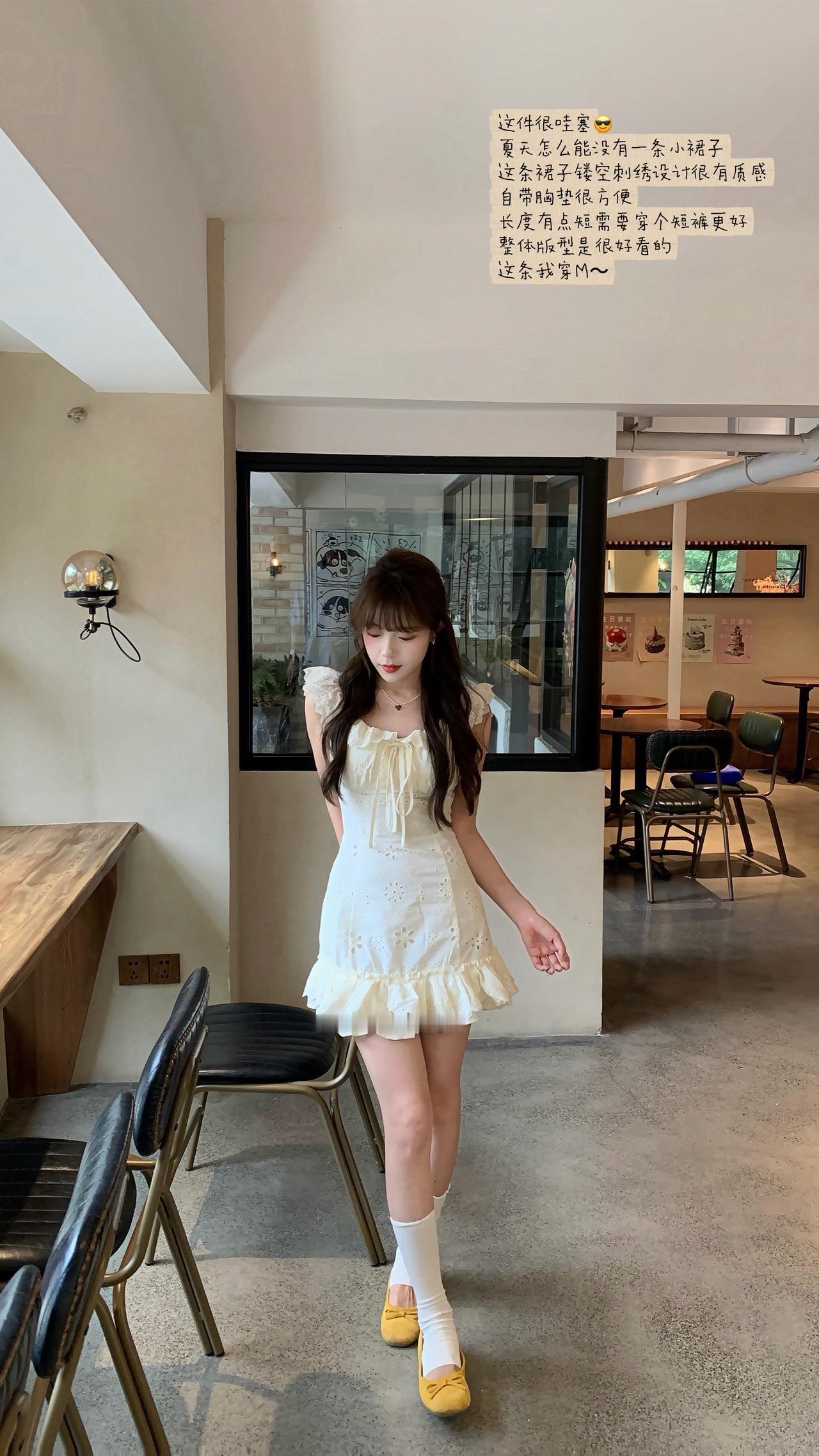 存一些韩系探店拍照姿势和穿搭🧀
少女感夏日ootd 韩系穿搭