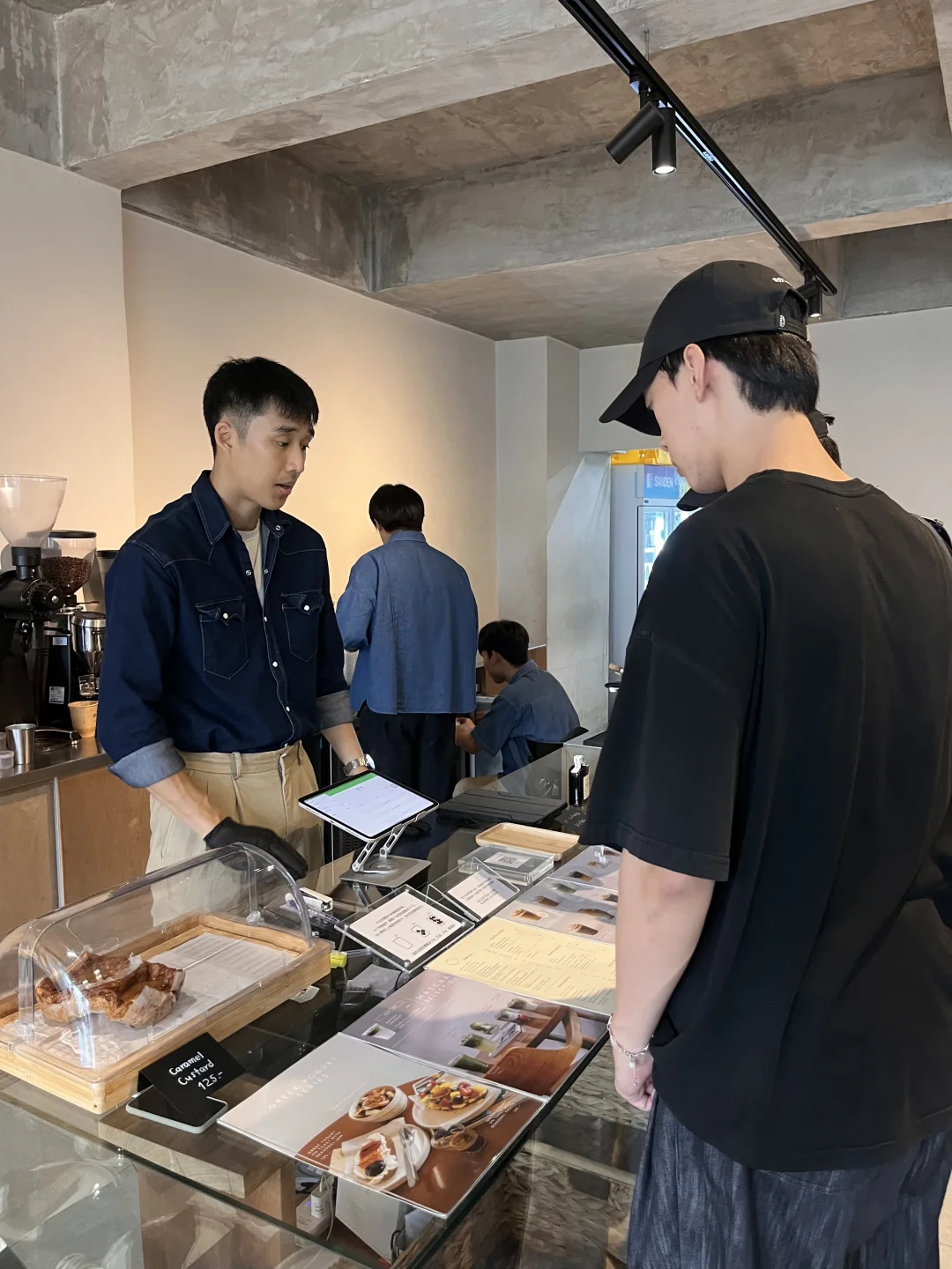 清迈探店 | 宁曼路那家超火的lot coffee