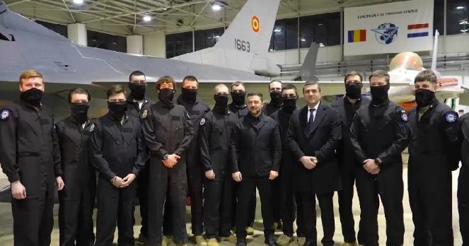 泽连斯基公开对美国表示感谢！这位乌克兰总统公开对美国提供的帮助表示感谢，如今俄乌