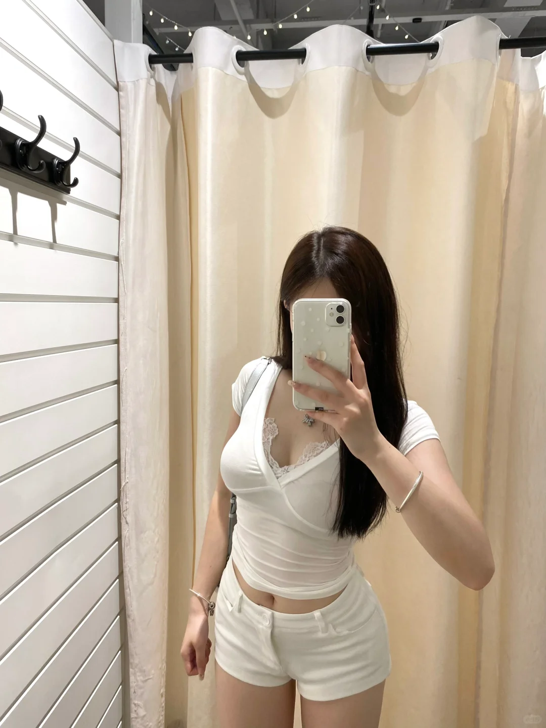 好爱一身白 •ᴥ•