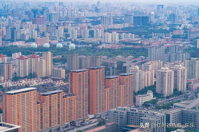 长春楼市的小阳春还是需要加把劲了。
长春楼市的小阳春房价还是在那继续下跌的。
2