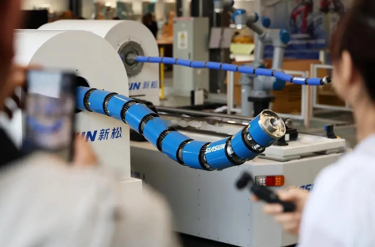 我发现很多人在质疑产业升级没有明显提升工人工资。我直说吧，各国产业升级本来就不是