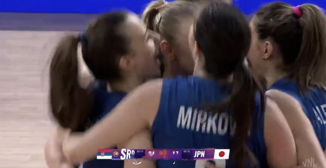 塞尔维亚女排2-1日本女排（25-20 24-26 25-18）2026年世界女
