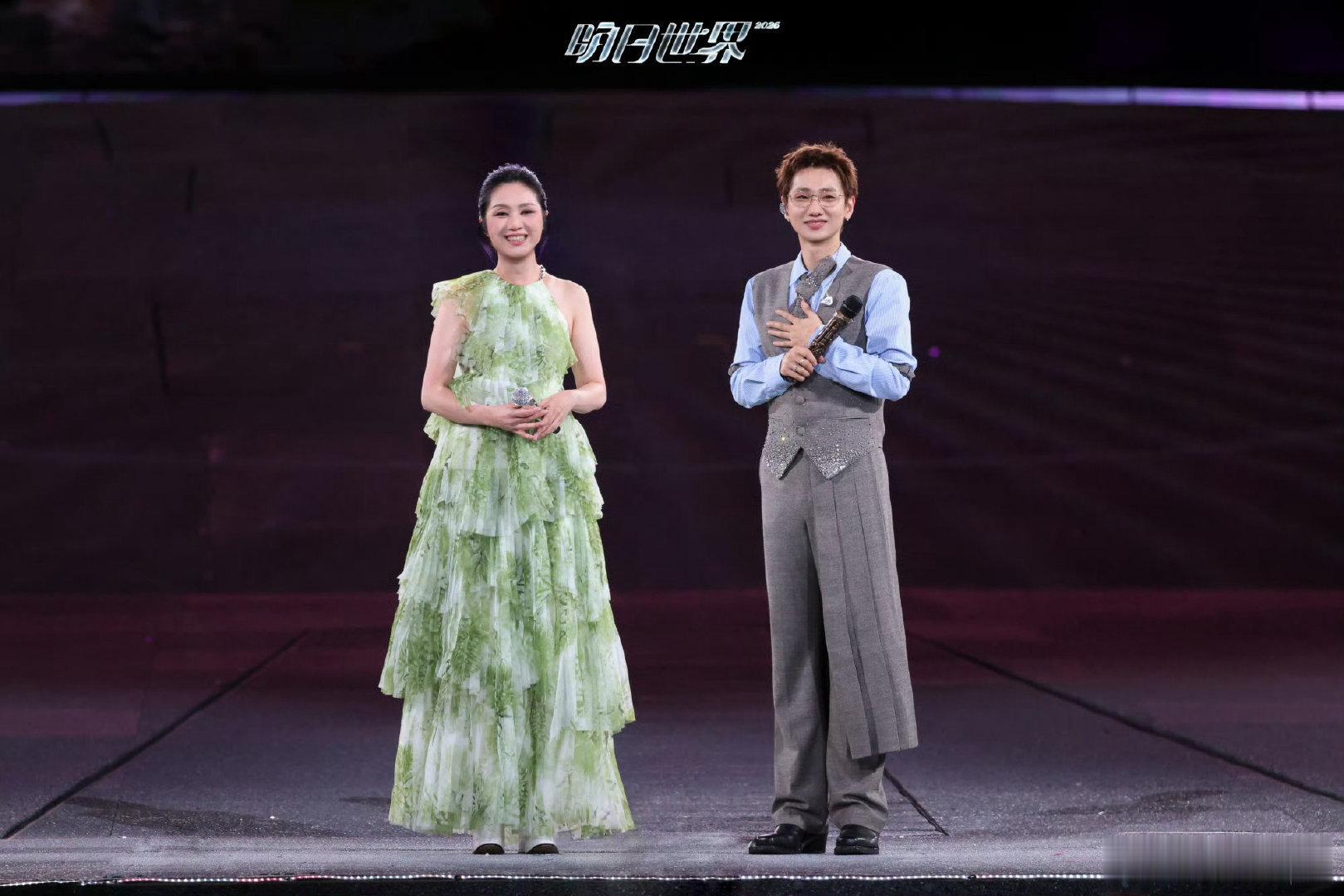 汪苏泷杨千嬅从稀客变成了常客杨千嬅不断赴约，稀客到常客是一场双向的音乐奔赴，她的