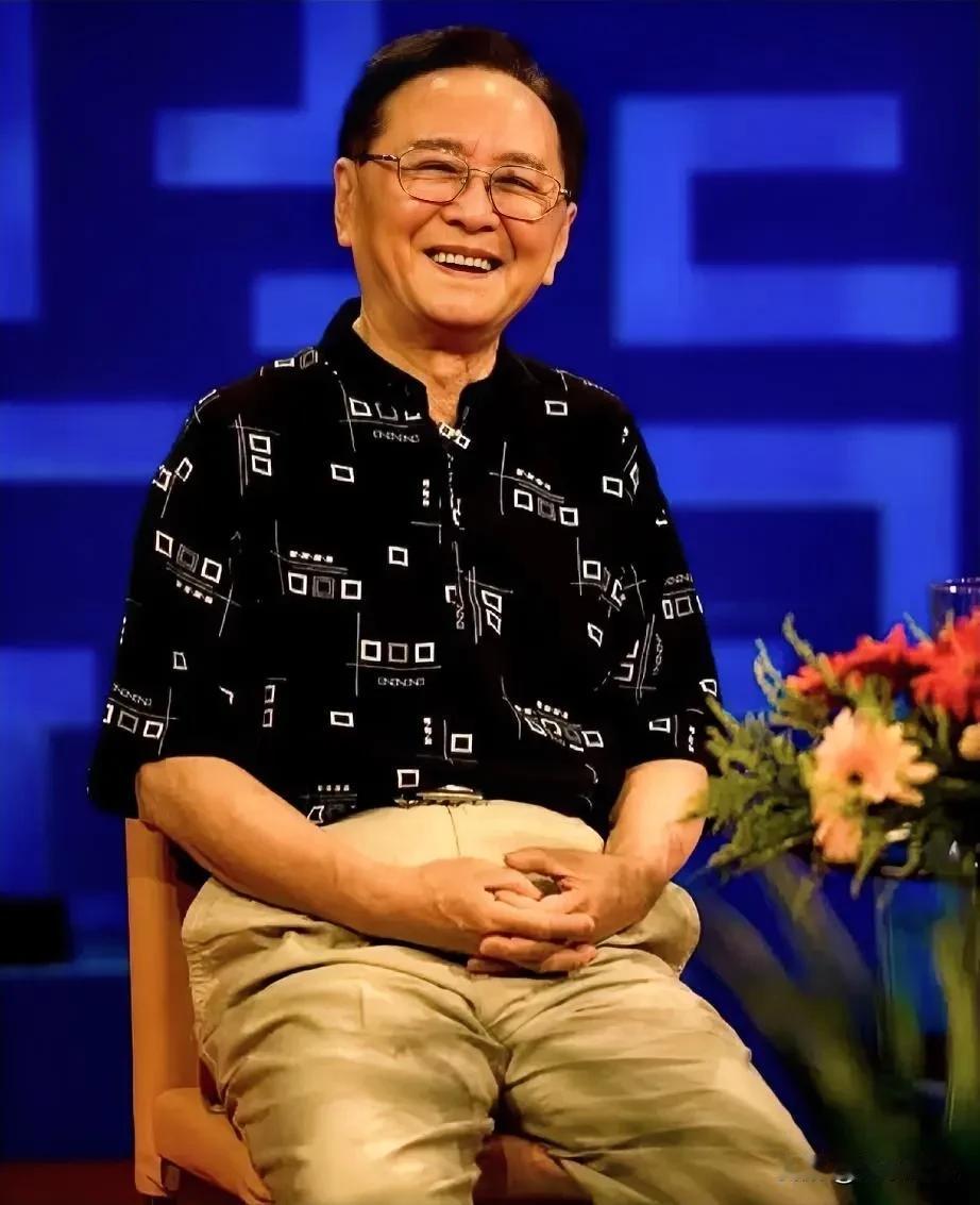 王扶林实实在在是一位大导演，他所拍的影视剧l《红楼梦》堪称为经典，他本人帅气有才