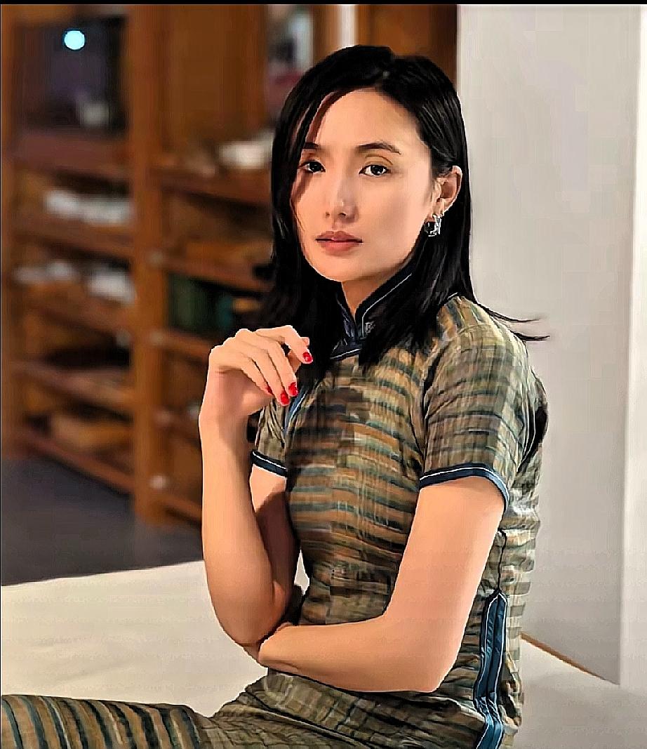 她陪他租房还债，离婚那天，全网才真正读懂她的三年付出，这哪是婚姻，分明是一场独自