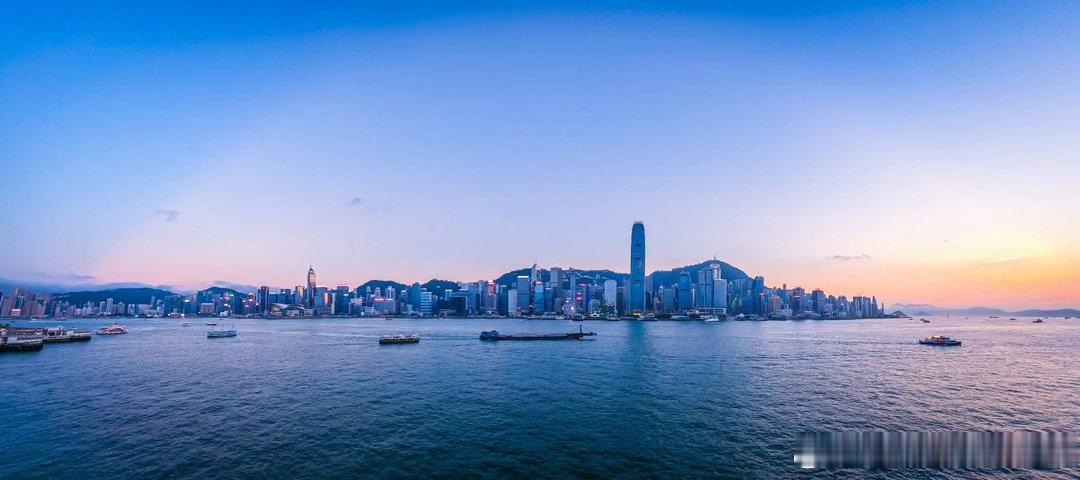 在2026年的开局，香港已经用实力向世界宣告：“东方之珠”依然动力十足。从今年开