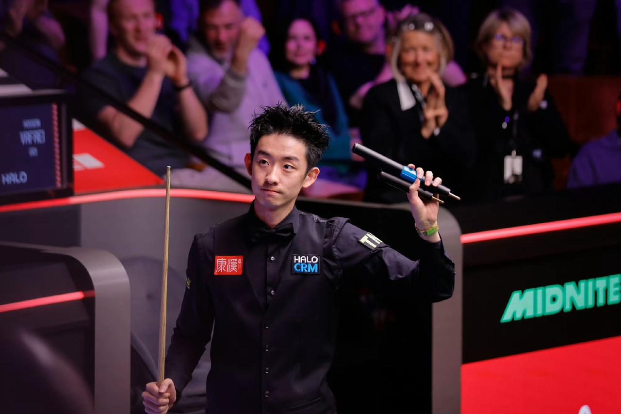 竞技体育就是这么残酷，胜利者的眼神和失利者的眼神差别太大了！
但有些玄学不得不信