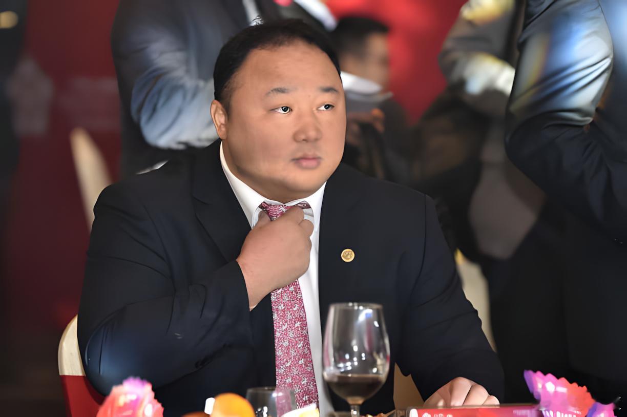 羽协主席张军失联物是人非…… 据《经济观察报》等多家媒体披露，两届奥运冠军、中国