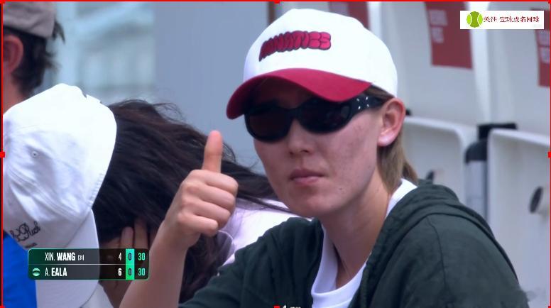王欣瑜罗马赛首战落败 王欣瑜0比2伊埃拉王欣瑜出现失误后，赛赛……wta红土撒野