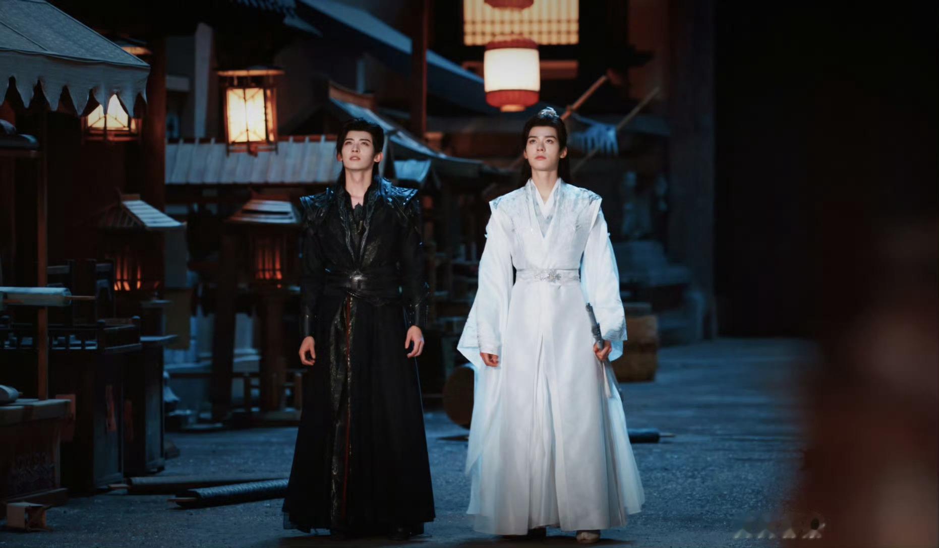 外人见到苏暮雨这把伞都十分惧怕但这把伞打在苏昌河头上就是来接他回家的这一接 就是