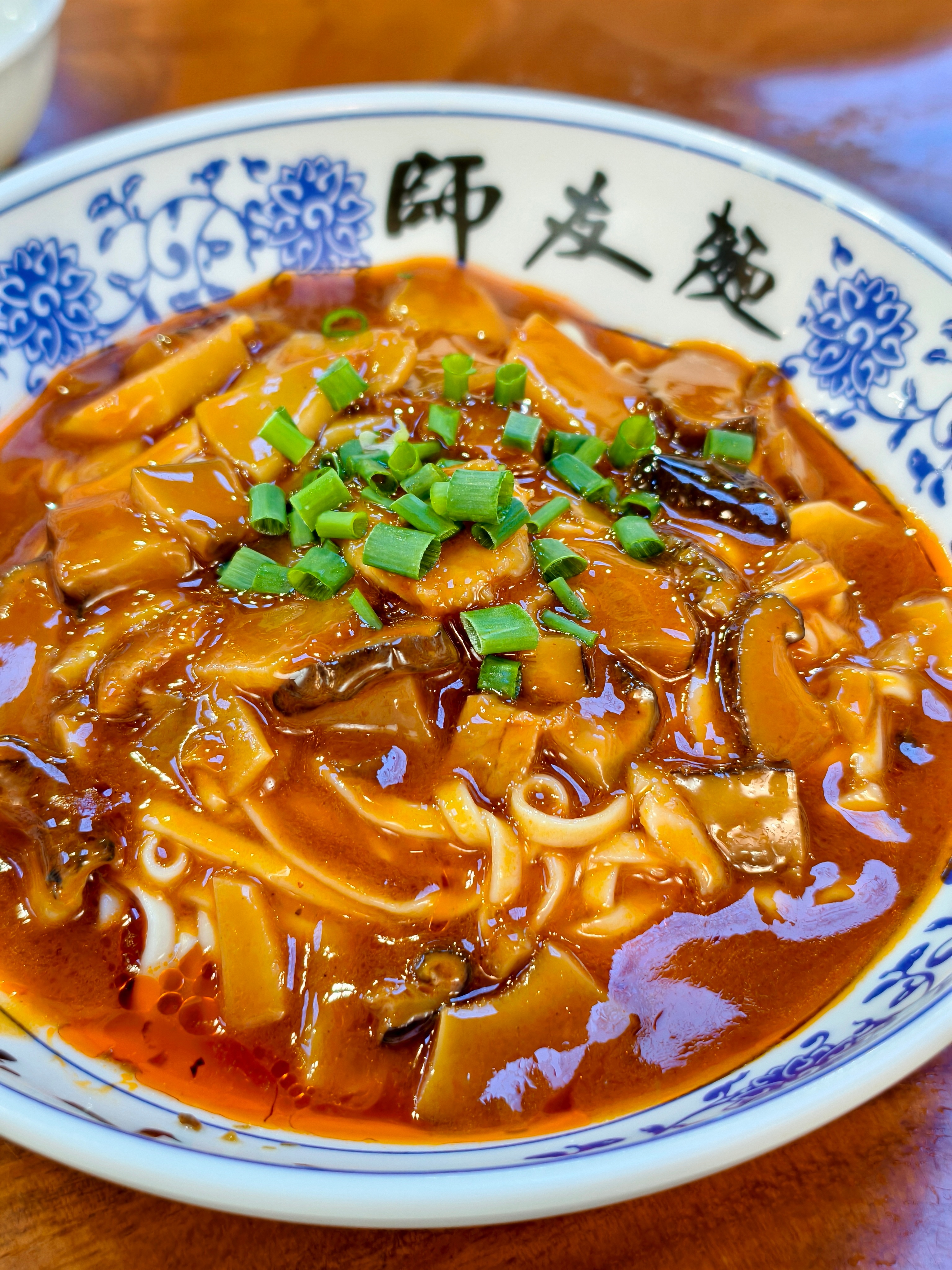 下午带魔都基友恰的军火库新场地正下方的钟水饺.师友面……人家好歹正儿八经的非遗+