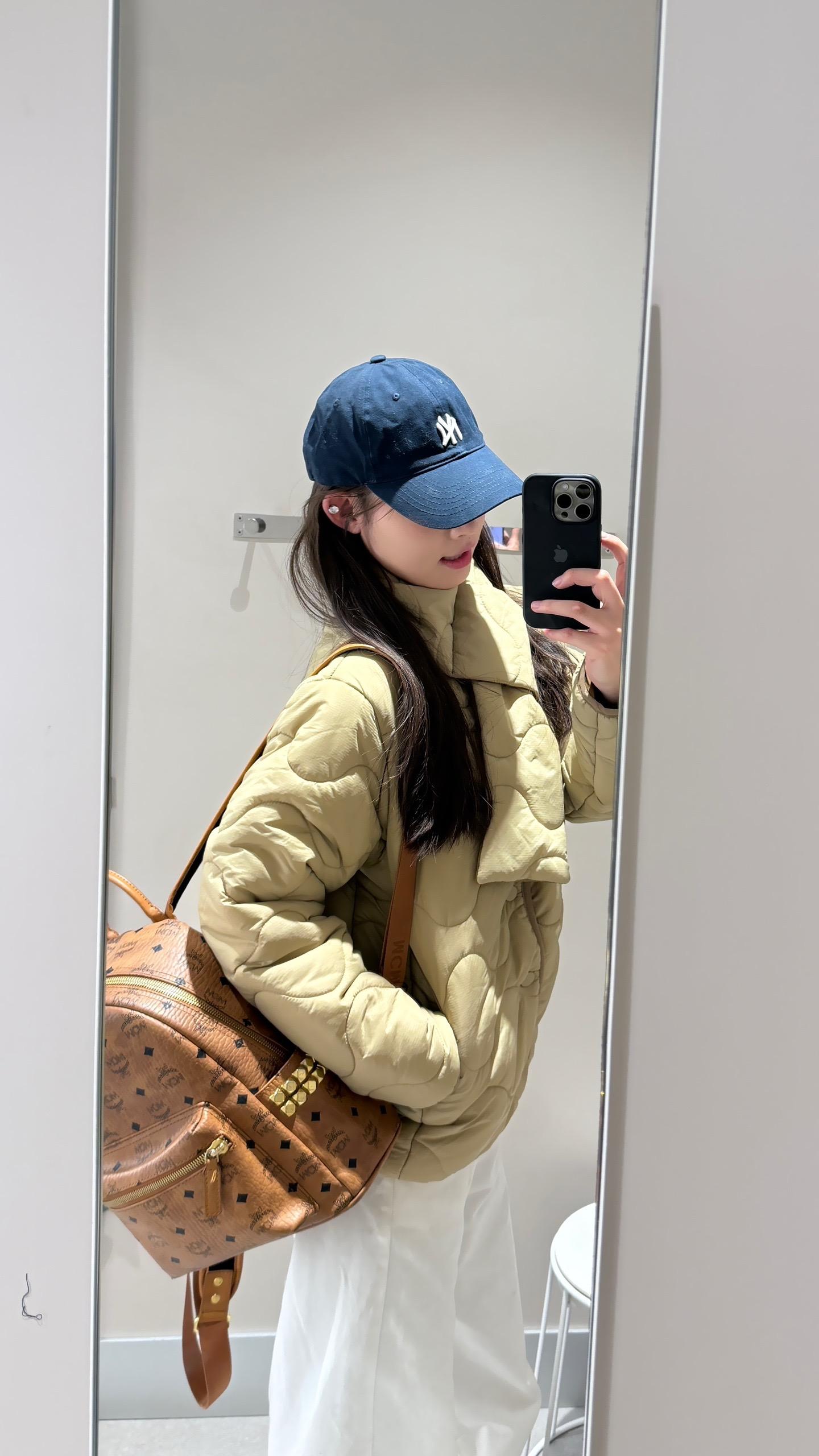 一个人走当然可以很自由 但我还是希望有个懂我的你常伴我左右