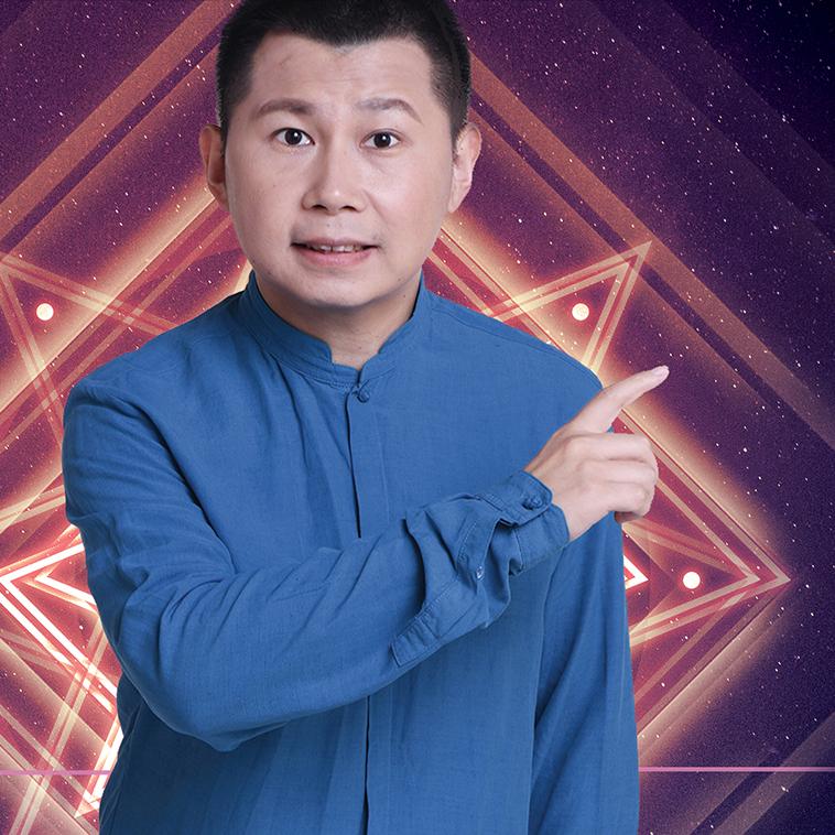 相声演员，何云伟说，相声门里，有个说法，叫一日为师终身为父，其实这个父，应该是付