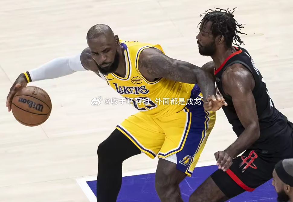 NBA季后赛今日开战，湖人主场107-98战胜火箭，取得系列赛大比分1-0领先。