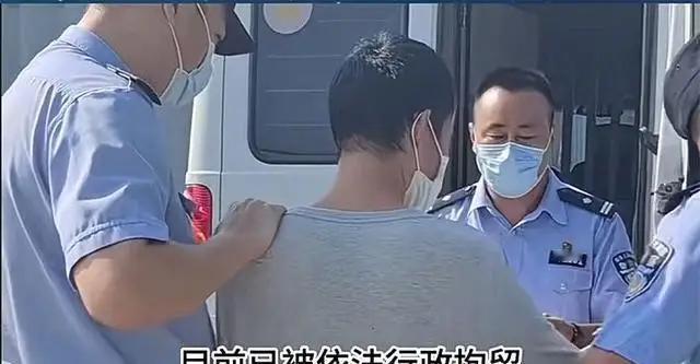 武汉男子捡到27万现金好心归还，反遭失主讹诈5万，结局大快人心。
这起事件发生在