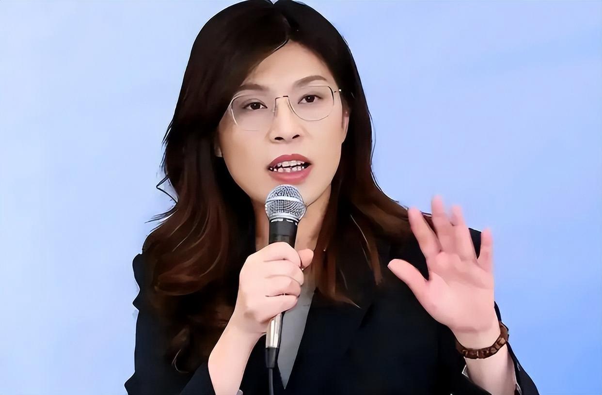 郑丽文下周访陆！愿给赖清德机会但有条件，卢秀燕彻底不装了

定了！国民党主席郑丽