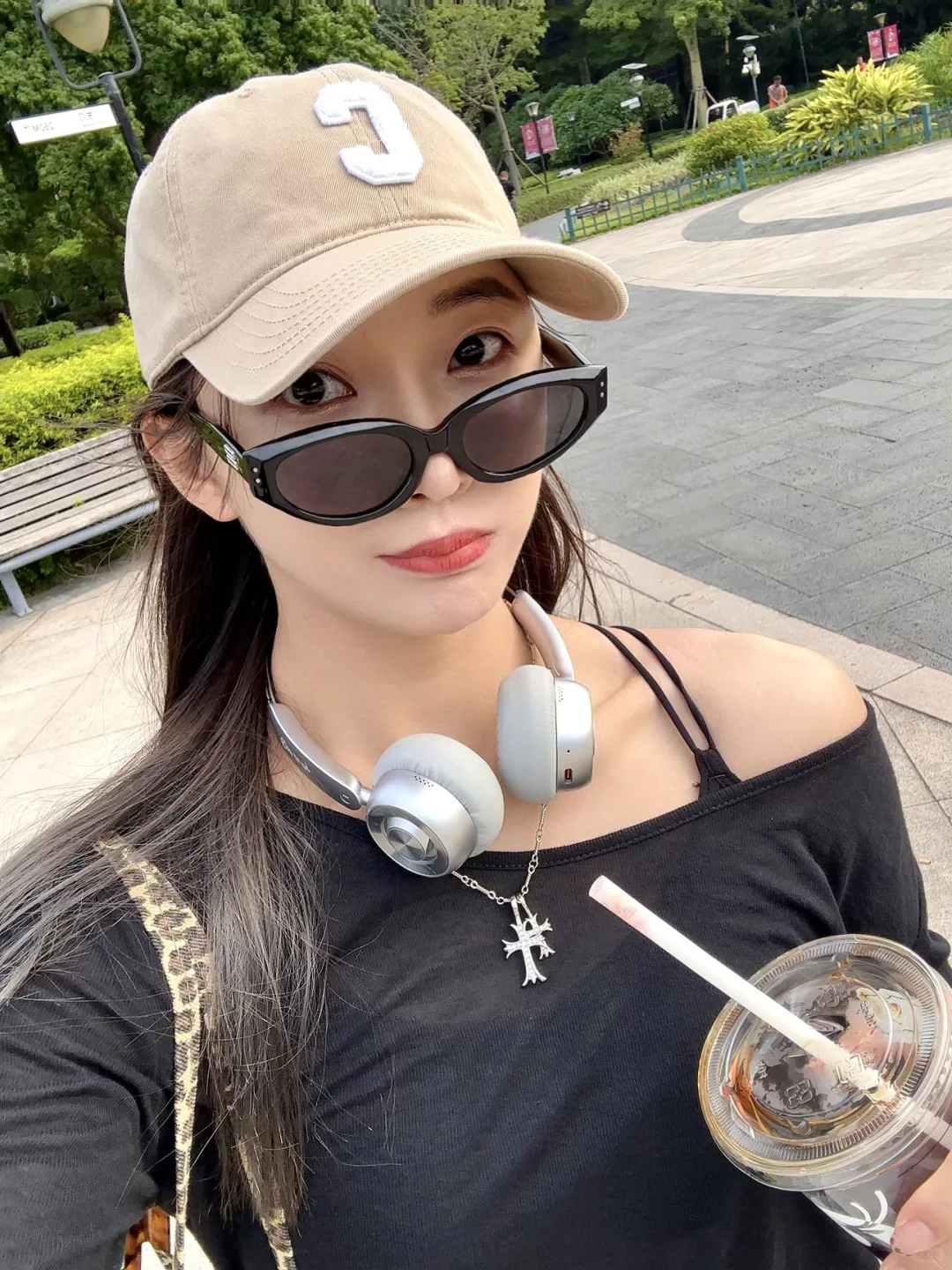 173｜64kg 健身女孩户外拍照