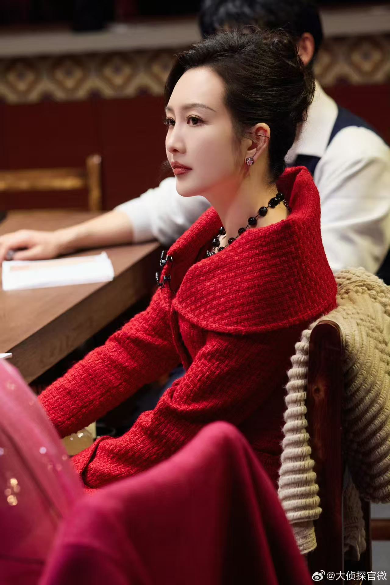 戚薇王鸥你俩一起过刚刚好大侦探双向互补的快乐谁懂！戚薇王鸥一个忙事业无暇顾家，一