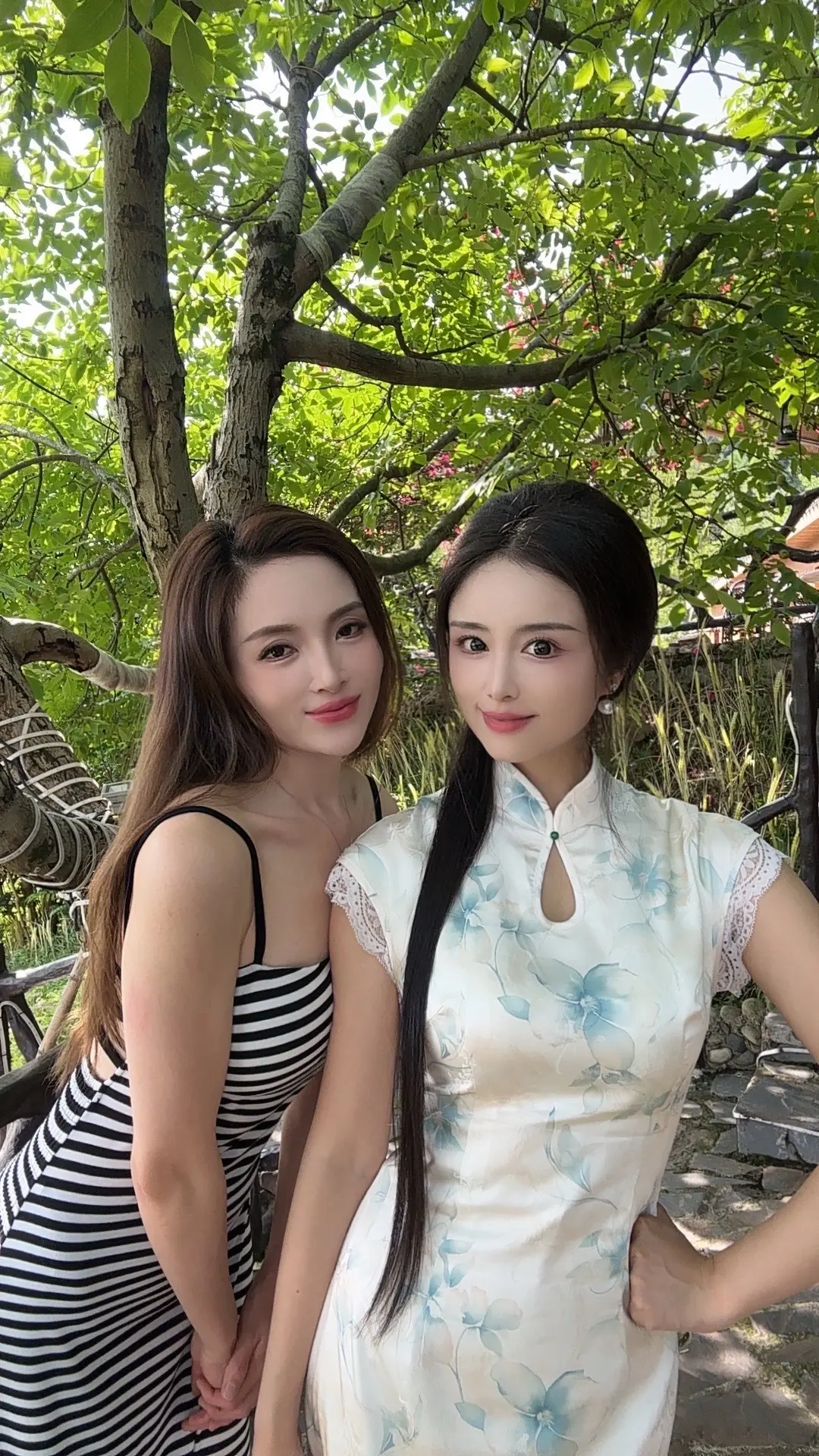 去做一个快乐的中年少女吧，看淡身边的所有人和事，惜我者我惜之，嫌我者我...