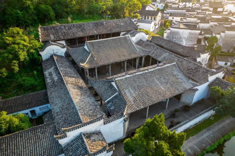 “山不在高，有仙则名；水不在深，有龙则灵”，刘禹锡一篇《陋室铭》将真谛道尽。地位