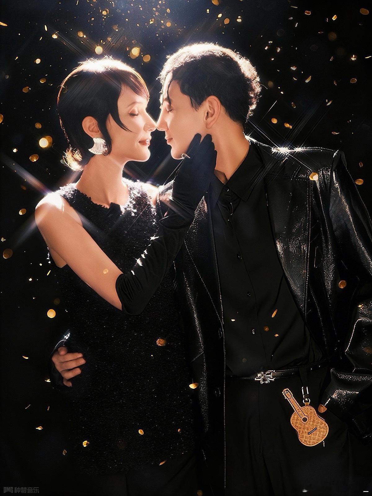 艾热在台上是气场全开的战斗型rapper，台下秒变爱撒娇发癫的“小猴子”，《天声