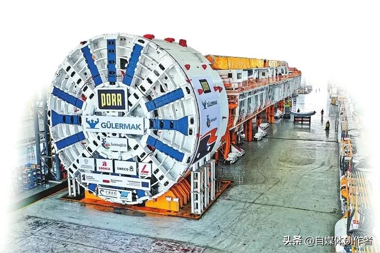 中国盾构机领跑全球，郑州智造凭硬核实力出圈
 
中国盾构机稳稳拿下全球市场占有率
