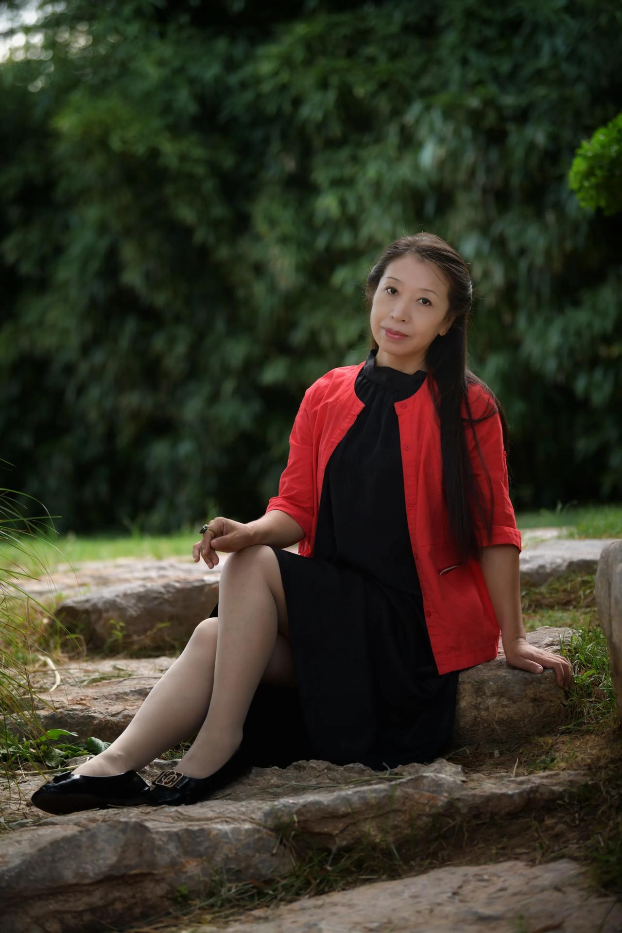 #分享一张清晨的图片# 美好的清晨，美好的时光，拍摄于植物园。#秋日闲时随拍# 