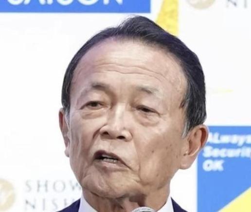 “我宁愿在美国住下水道，翻垃圾也不回中国！”清华学霸何碧玉这句流传甚广的话，至今