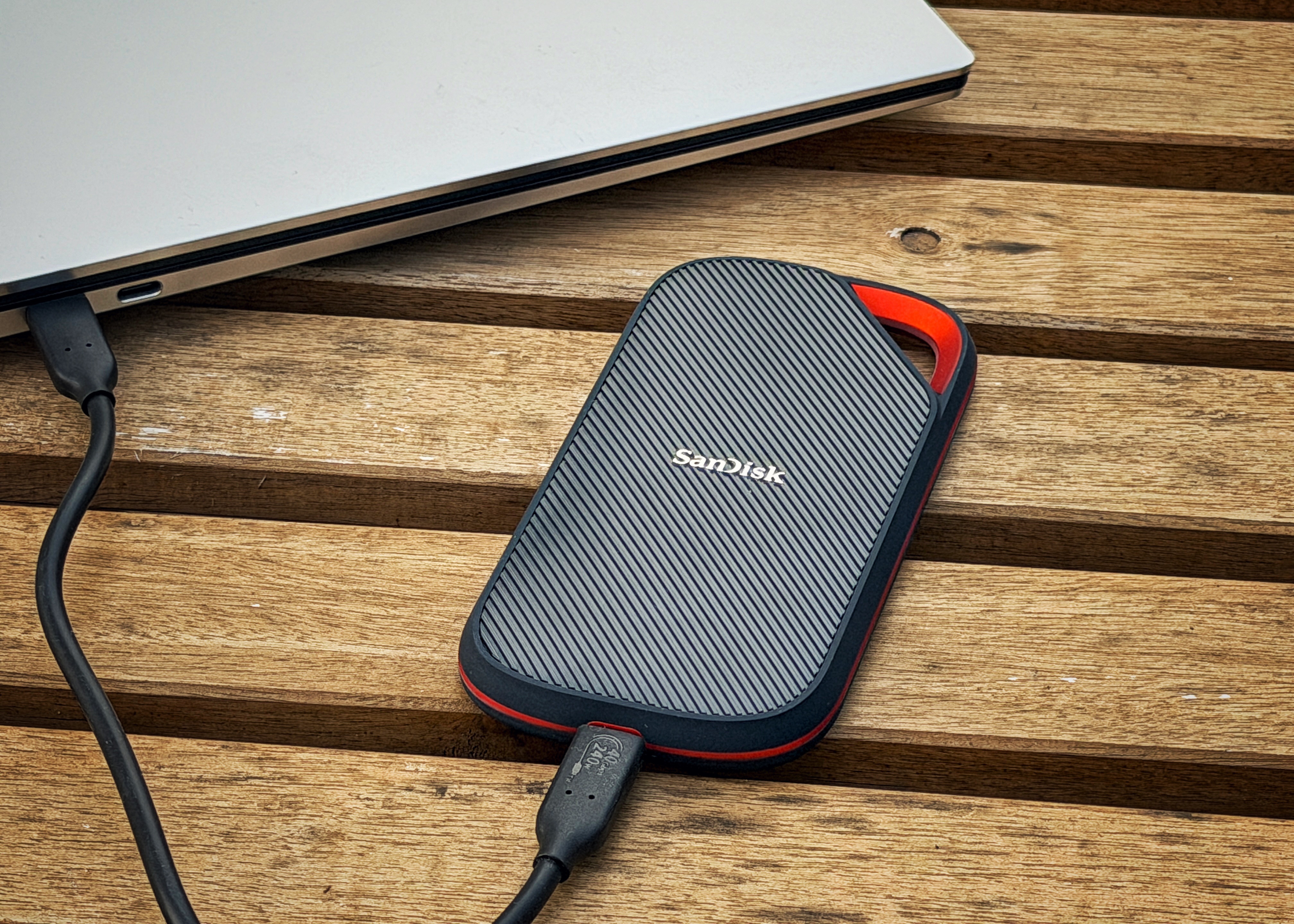 作为一名赛车手，我的数据很珍贵📊。春节在家把电脑里的数据做了整理，并且买了支比