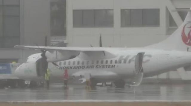 有惊无险！日本一客机高空遇引擎故障，函馆机场紧急接应，万幸全员平安。

当地时间