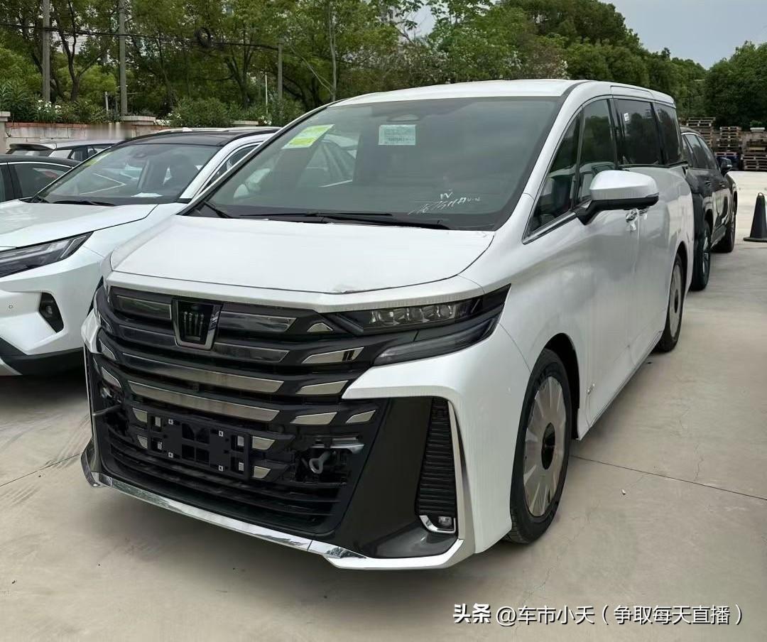 丰田系曾经的两大加价天王，埃尔法和威尔法现在价格基本崩了。埃尔法的库存已经开始优