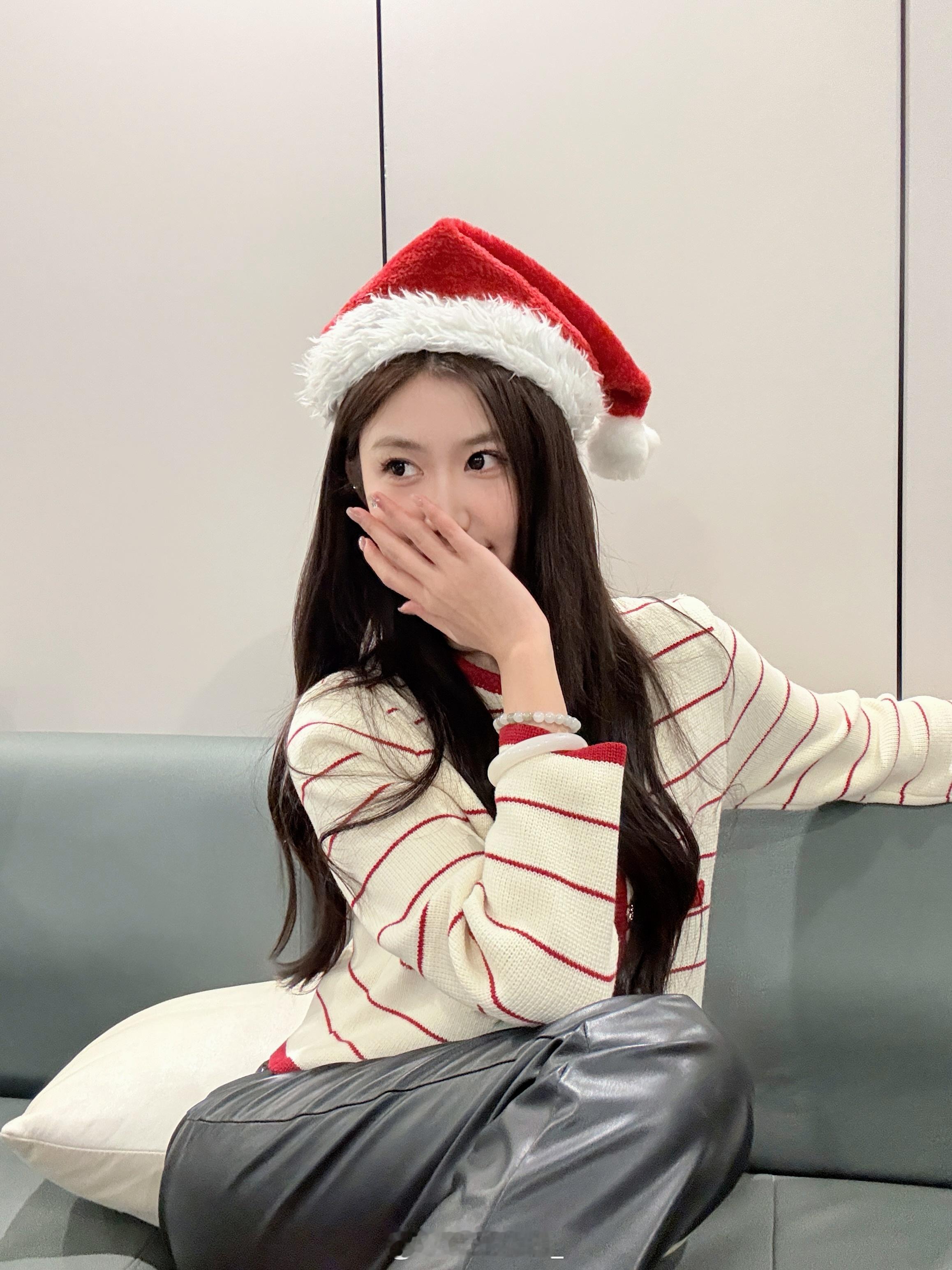 圣诞快乐～˗ˏˋ🎄ꔛ🧸✧*🎅🏻◞˚。  