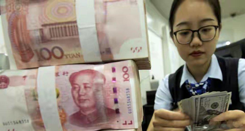 人民币重返“6时代”：我们的钱袋子，正在悄悄变样2025年12月25日，有个重磅