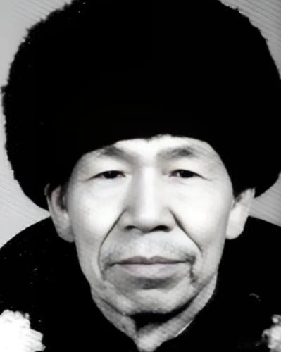 他是四川一老农，104岁离世，子女收拾他遗物时，却吓了一大跳，他没有留下任何遗产