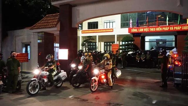 越南胡志明市公安夜巡
