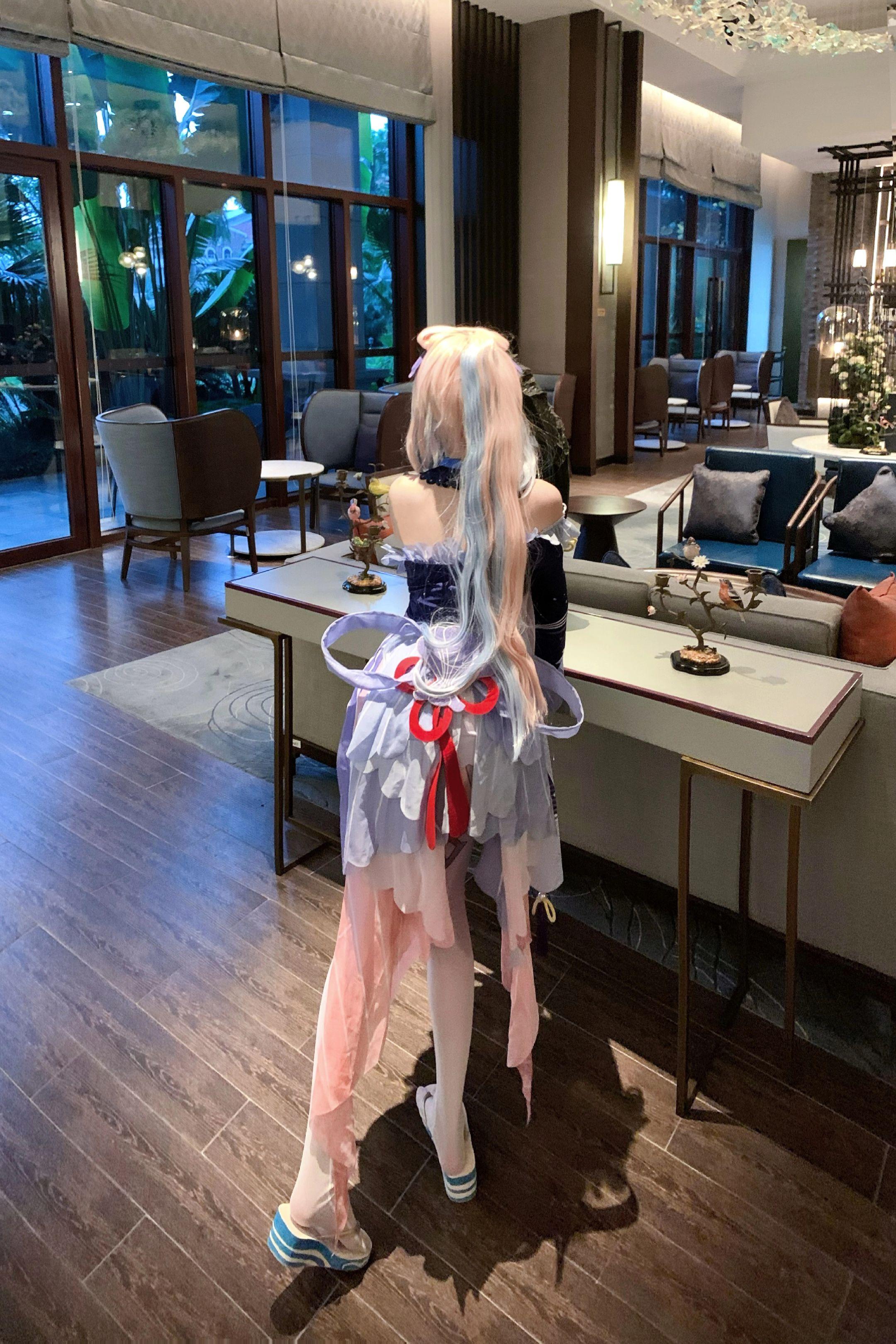 海祈岛的现人神巫女…