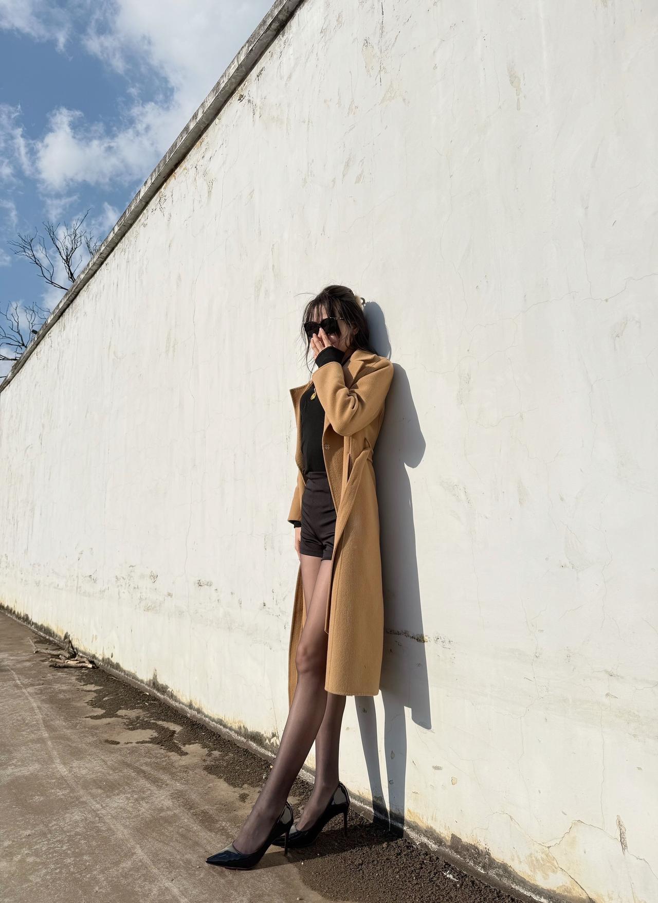 刚开始时：有你是我的福气，
           几个月后：有你，我是真服气。