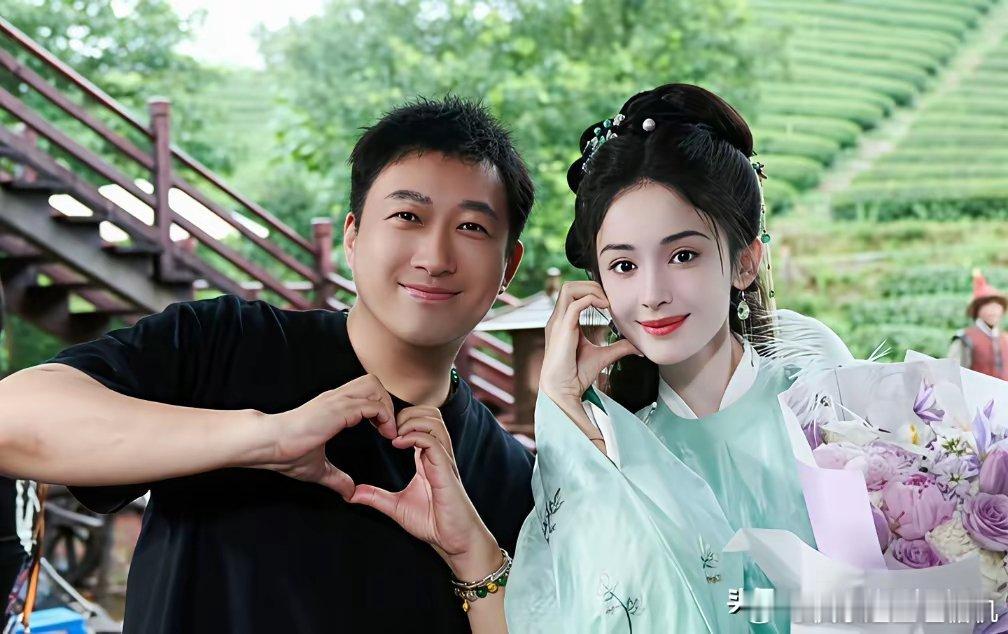 现在最抓心挠肝的人就是于正了吧和宋威龙对峙打官司，也就算了他立捧的“玉茗茶骨”也