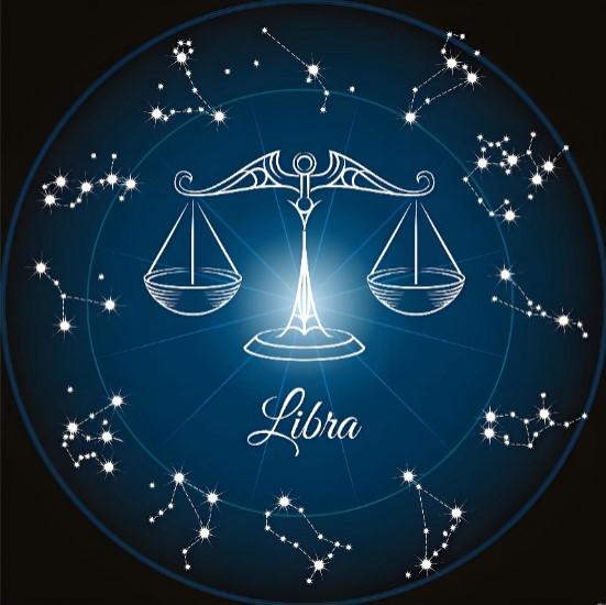 天秤座的女生越老越有魅力，桃花运旺得让人羡慕。别以为姐姐年纪大了就没人喜欢，姐姐